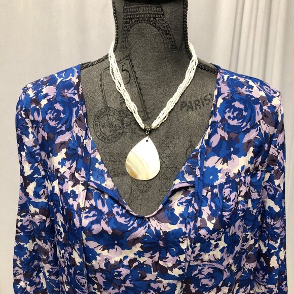 White Stag Blouse Womens Size XL 16-18 Blue Lavender Floral Lightweight Top - Picture 2 of 6
